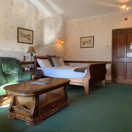 St Mary'S Hotel Golf & Country Club Pencoed Exterior photo